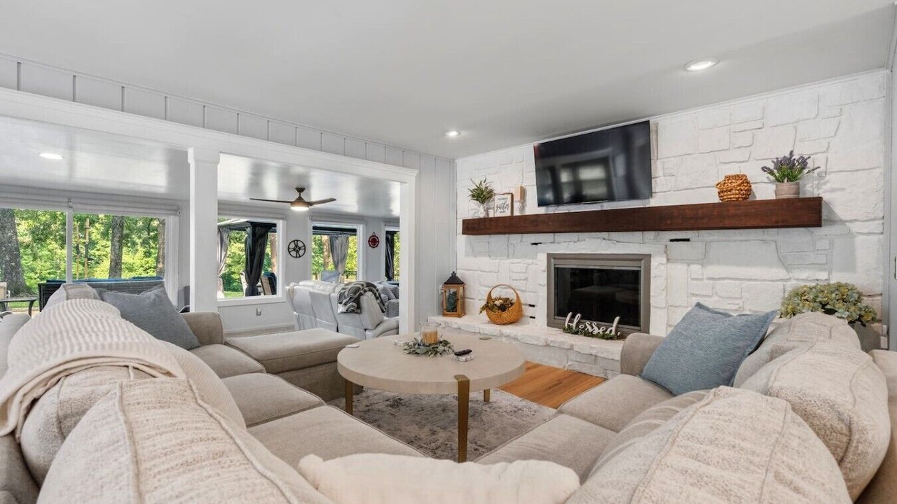 Photo of Livingroom in Hot Springs Village