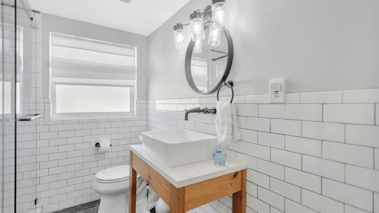Photo of Bathroom in Capri Isle