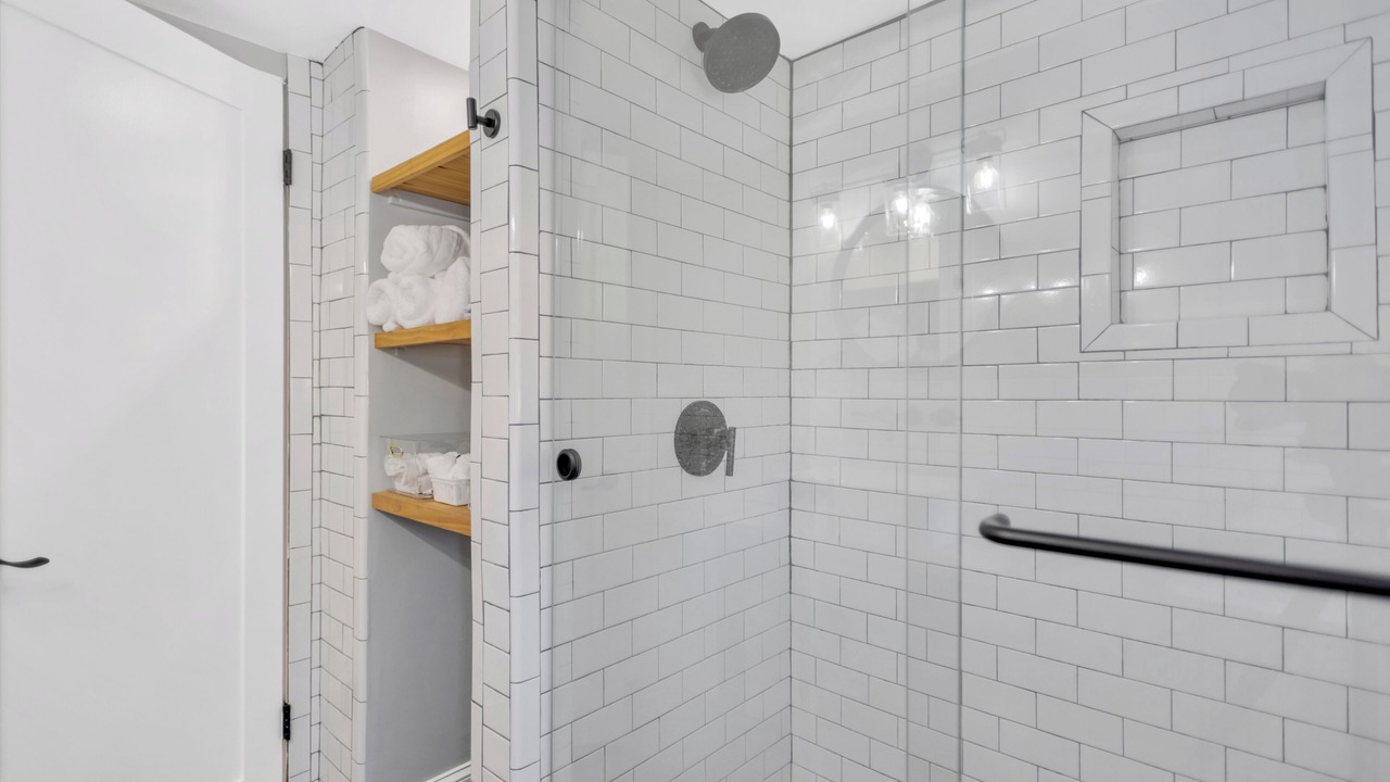Photo of Bathroom in Capri Isle