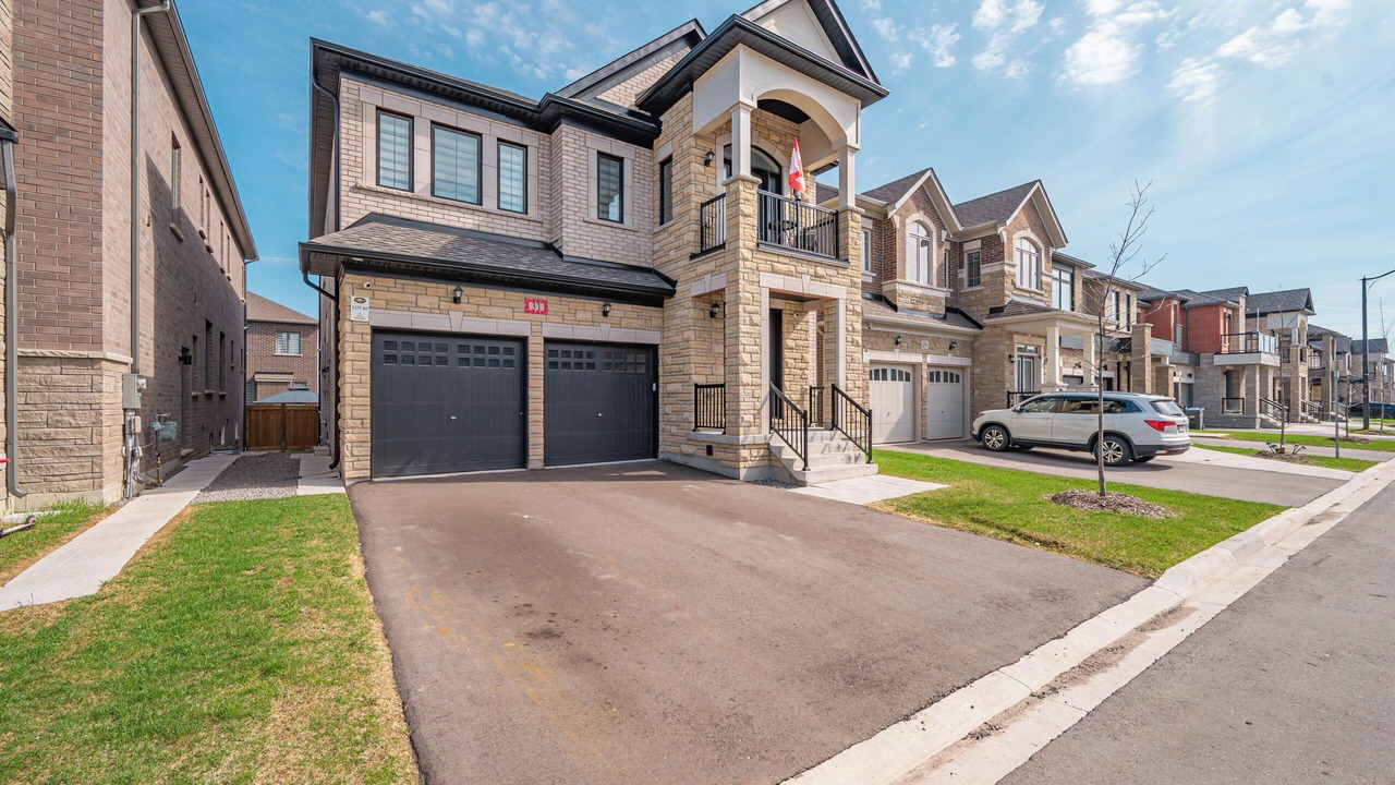 Photo of Outdoor in Brampton