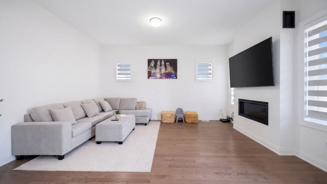 Photo of Livingroom in Brampton