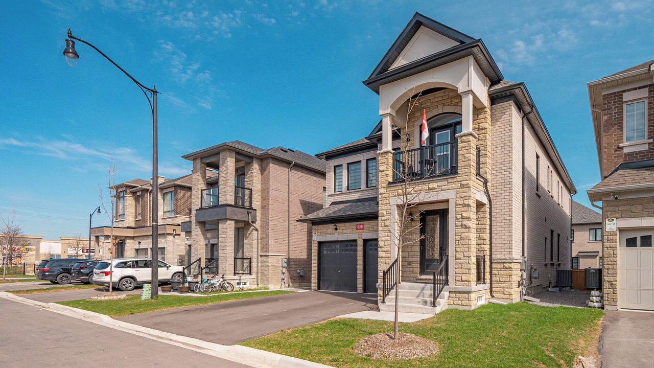 Photo of Outdoor in Brampton