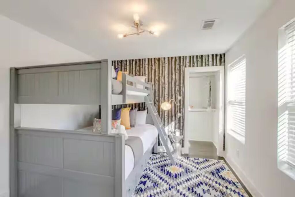 Photo of Bedroom in Maxwell