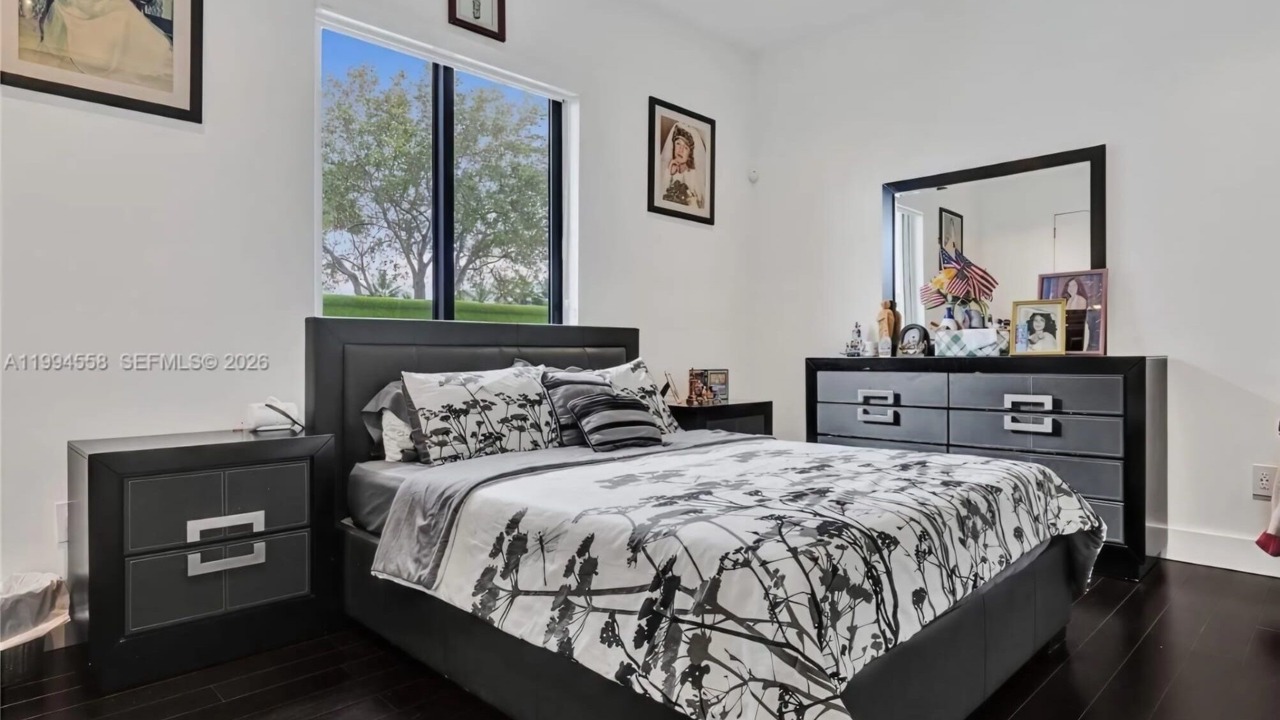 Photo of Bedroom in Tamiami