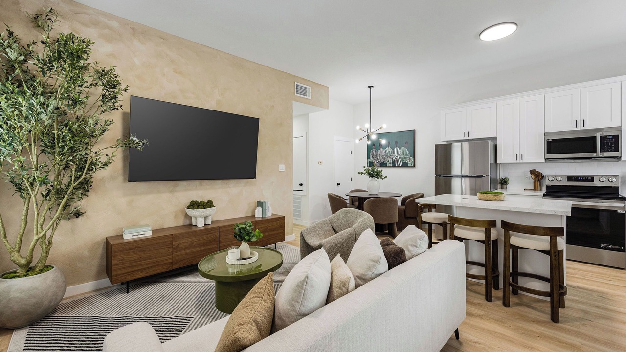 Photo of Livingroom in Northeast Houston