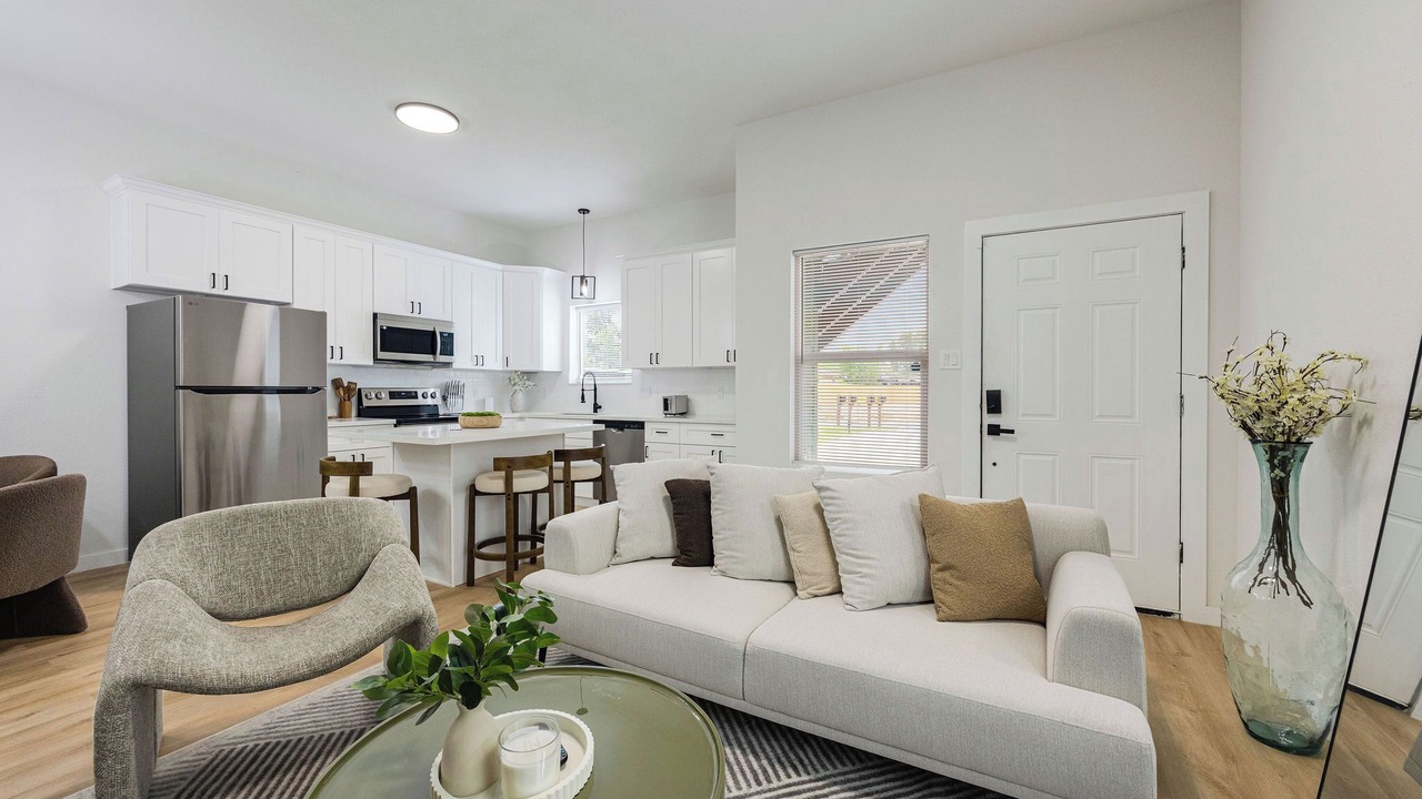 Photo of Livingroom in Northeast Houston