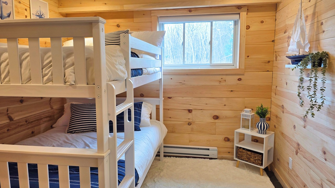 Photo of Bedroom in Saint-Roch-des-Aulnaies