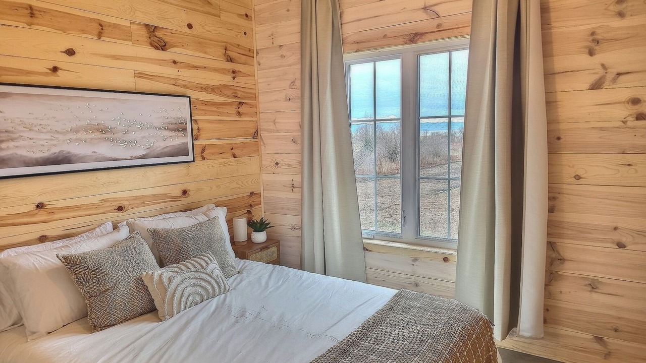 Photo of Bedroom in Saint-Roch-des-Aulnaies