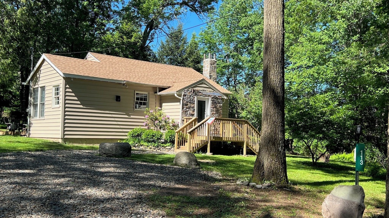 Photo of Outdoor in Canadensis
