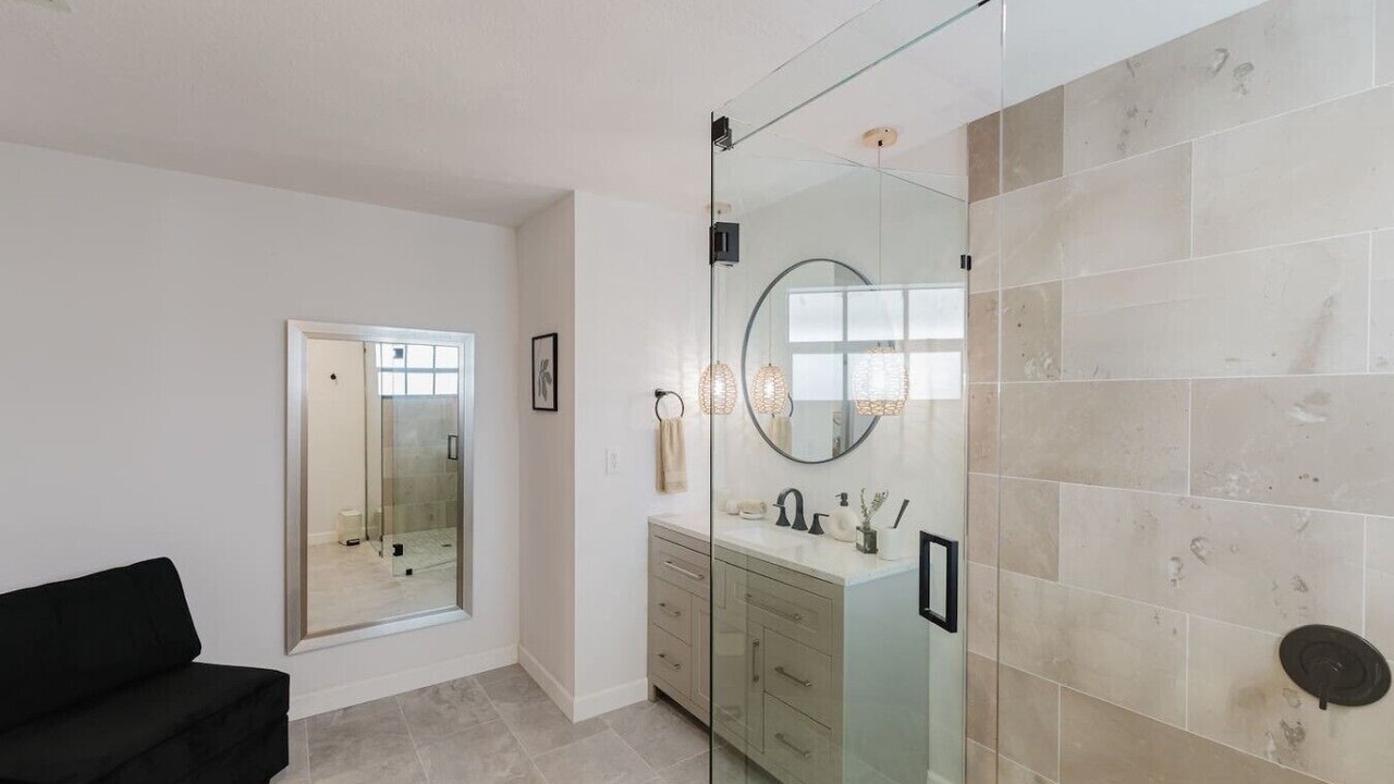 Photo of Bathroom in Pembroke Pines