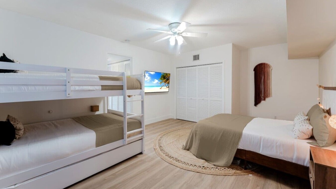 Photo of Bedroom in Pembroke Pines
