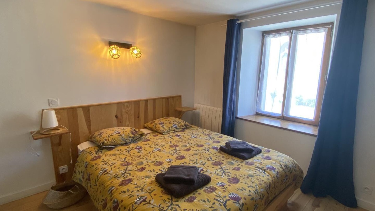 Photo of Bedroom in Singly