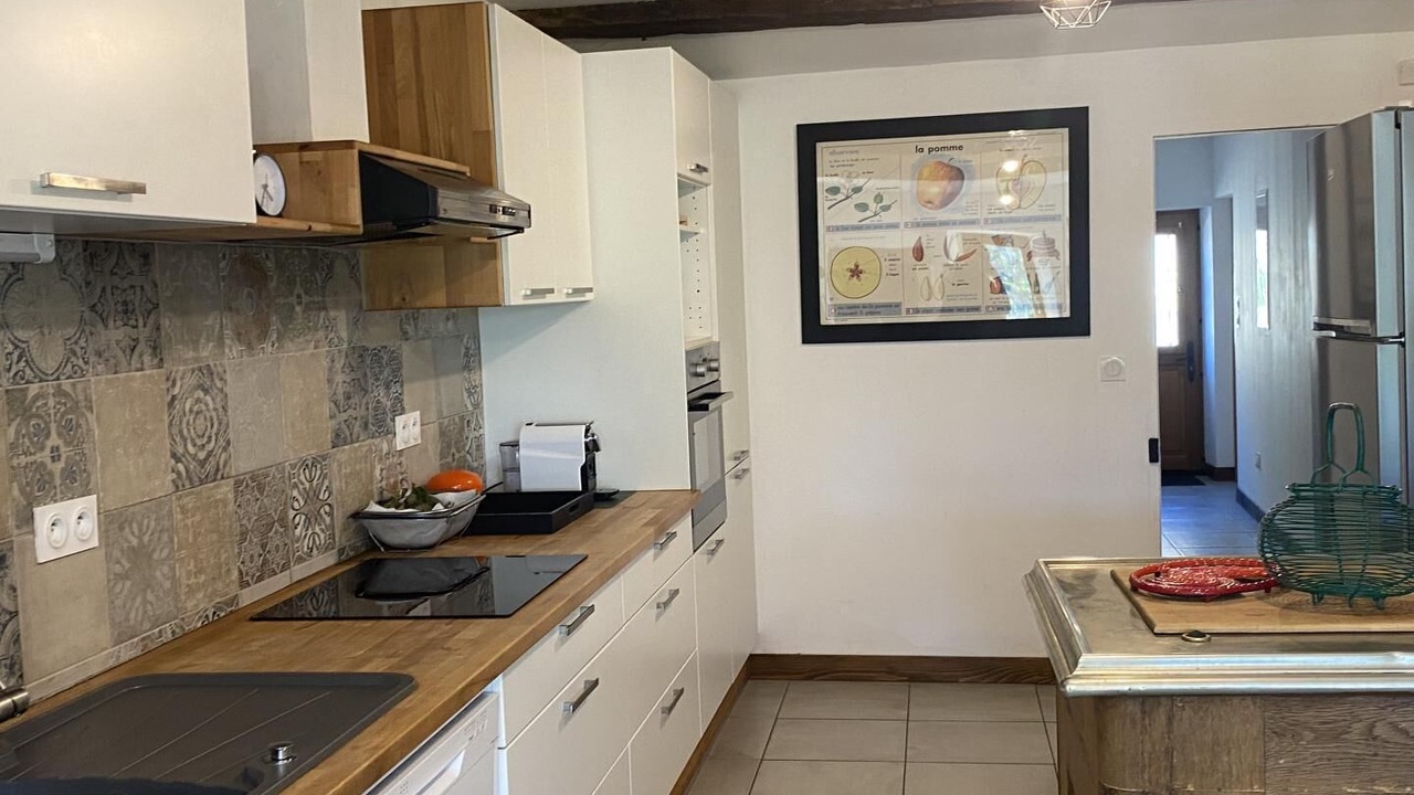 Photo of Kitchen in Singly