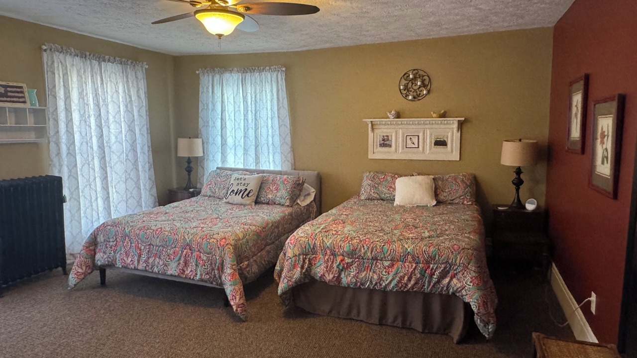 Photo of Bedroom in Oswego