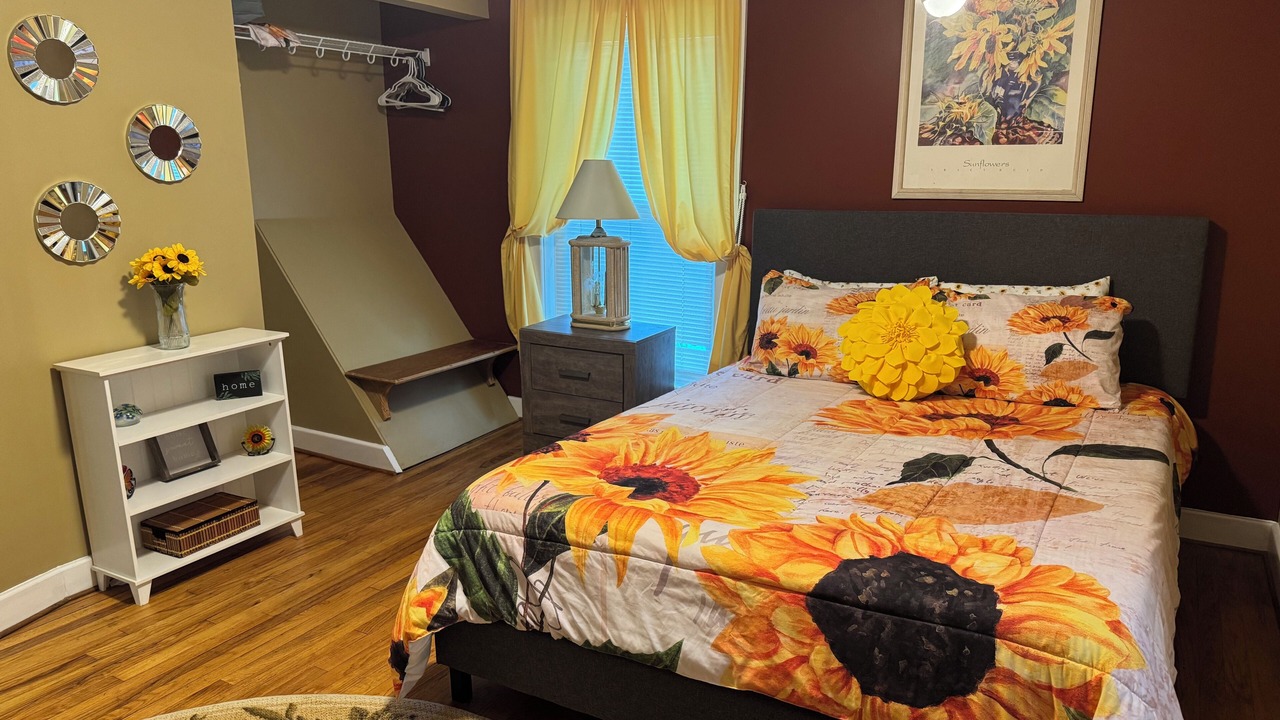 Photo of Bedroom in Oswego
