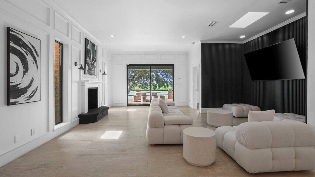 Photo of Livingroom in Mission
