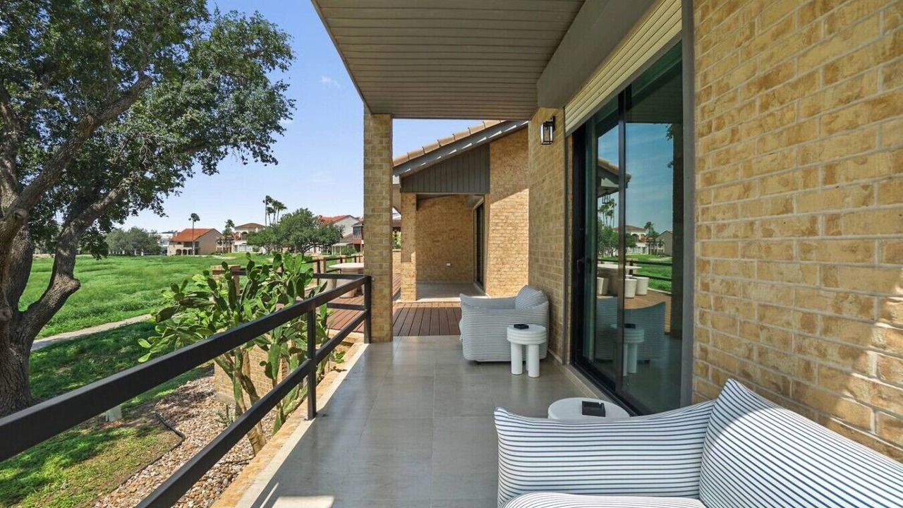Photo of Patio Balcony in Mission