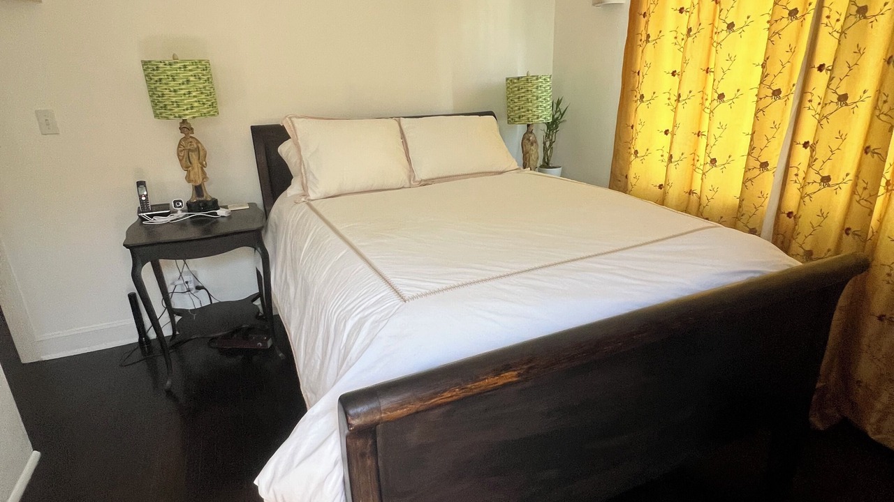 Photo of Bedroom in Mid City