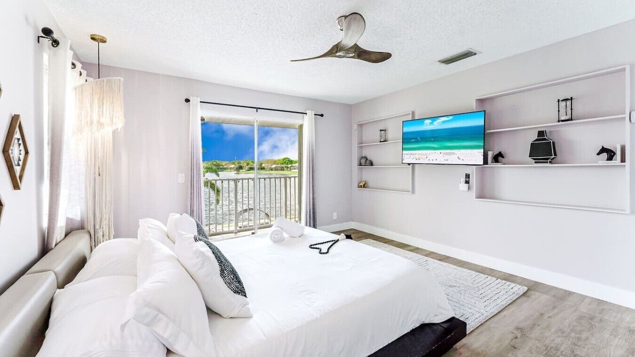 Photo of Bedroom in Florida North Atlantic Coast