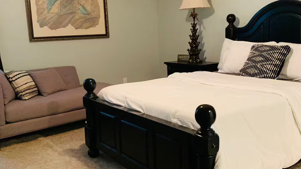 Photo of Bedroom in McNair