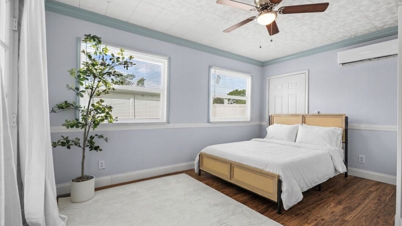 Photo of Bedroom in Bay Crest Park
