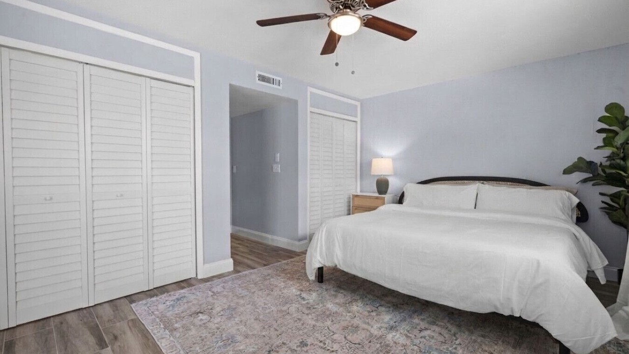 Photo of Bedroom in Bay Crest Park