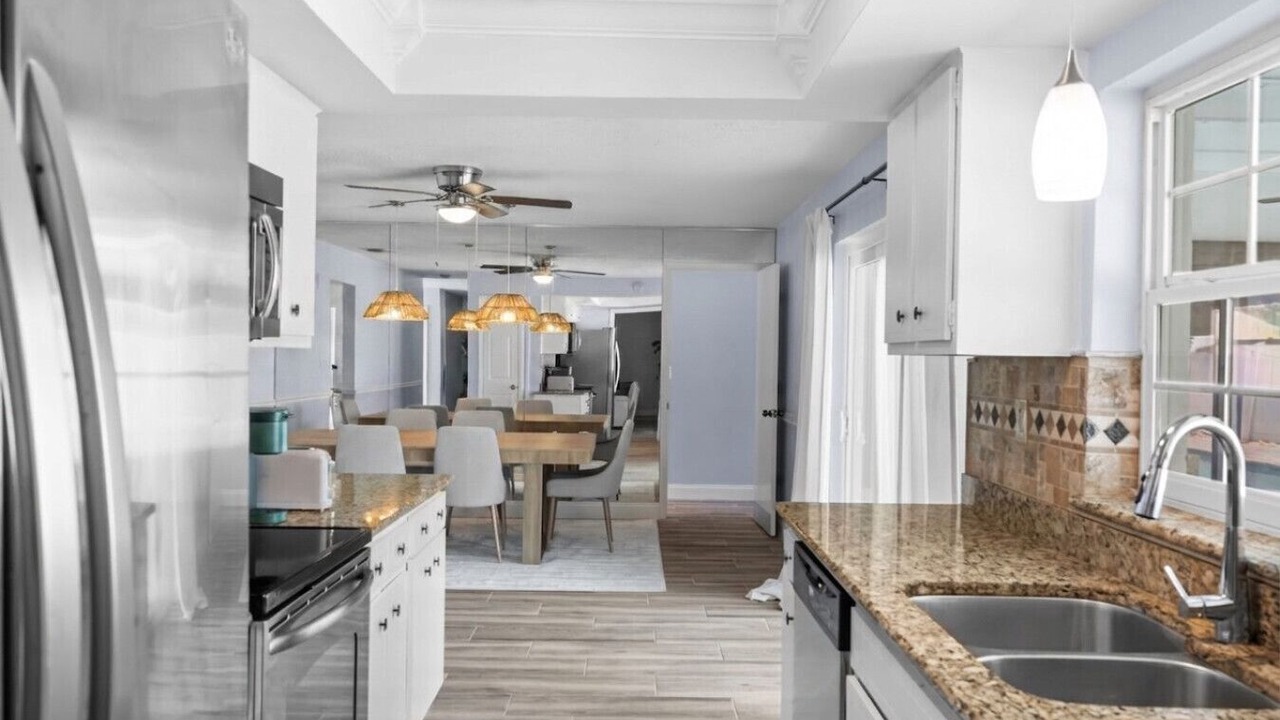 Photo of Kitchen in Bay Crest Park