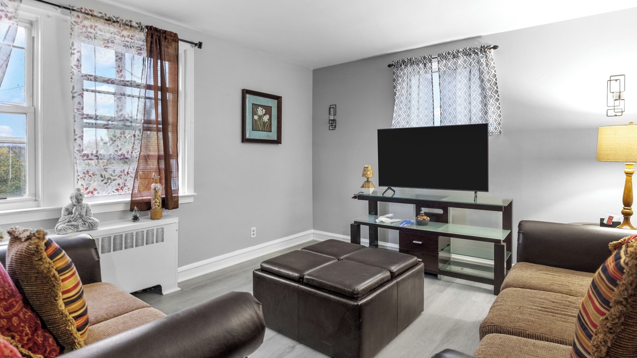 Photo of Livingroom in Ogontz Campus