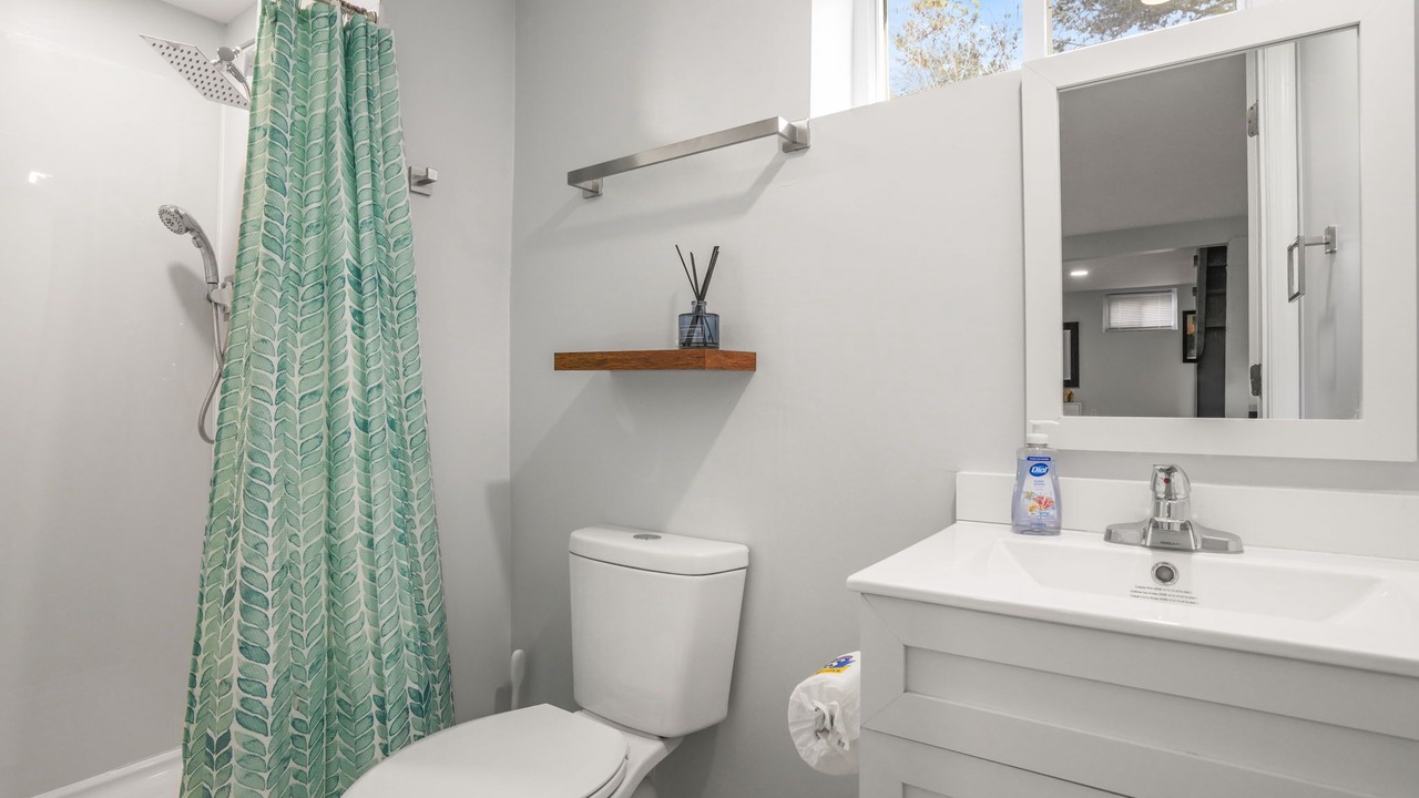Photo of Bathroom in Birdsnest