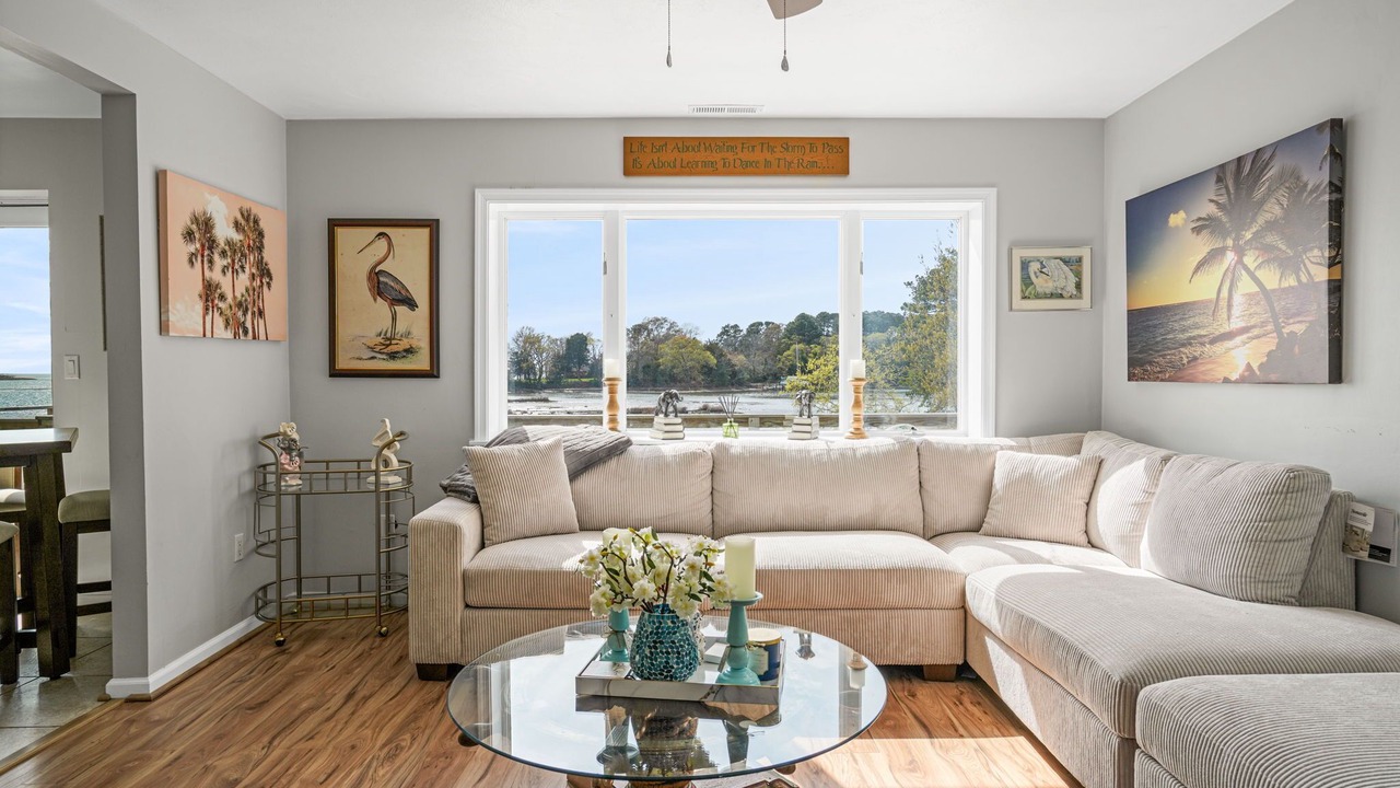 Photo of Livingroom in Birdsnest