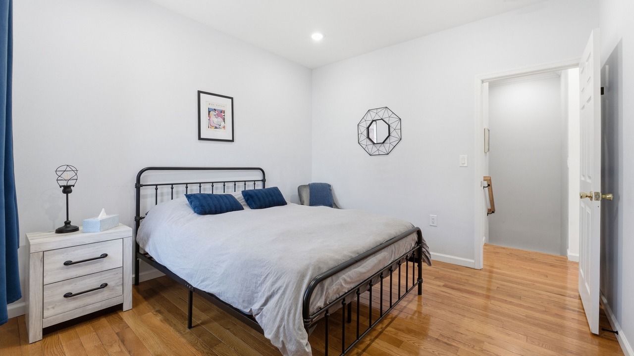 Photo of Bedroom in McGinley Square