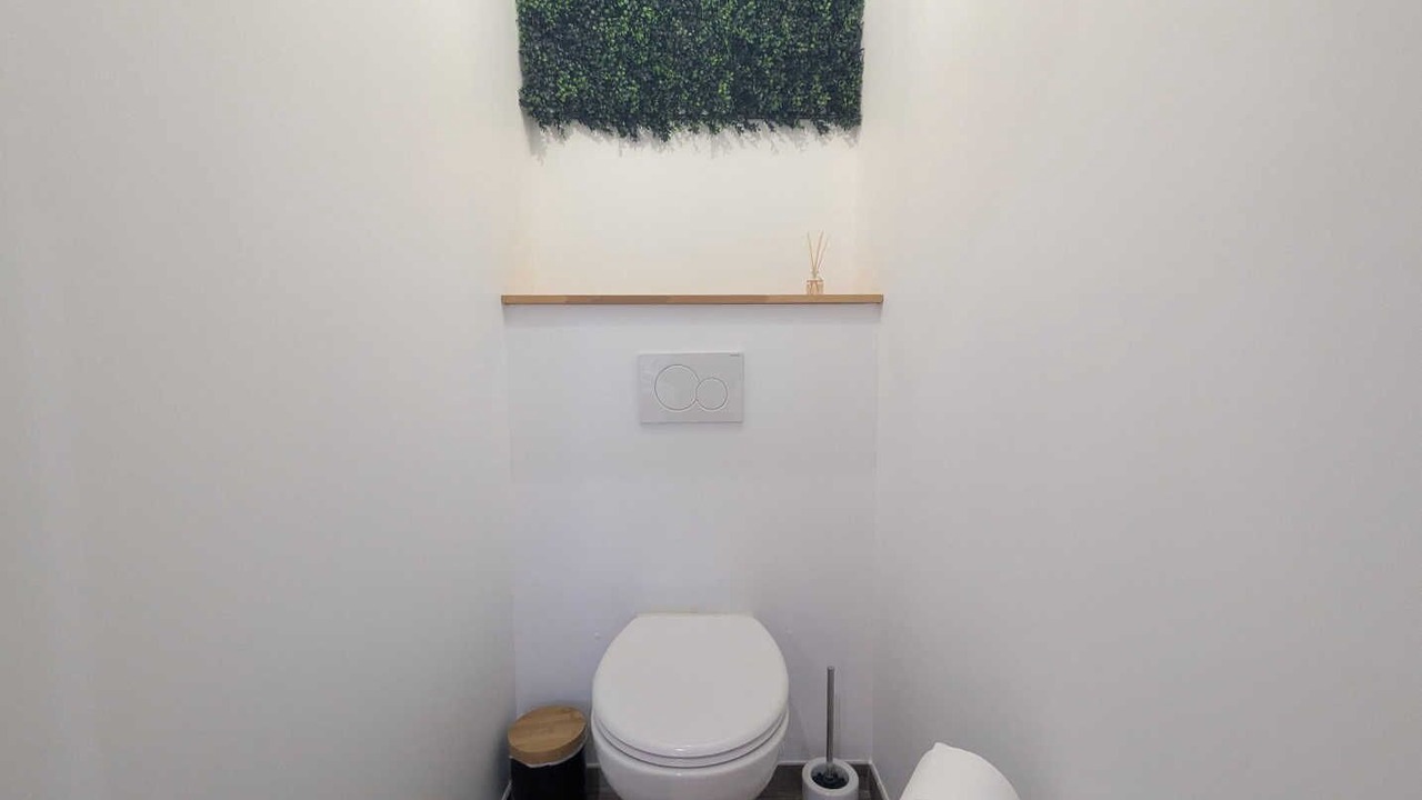 Photo of Bathroom in Sarrey