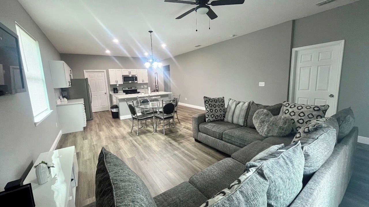 Photo of Livingroom in Northwest Orlando