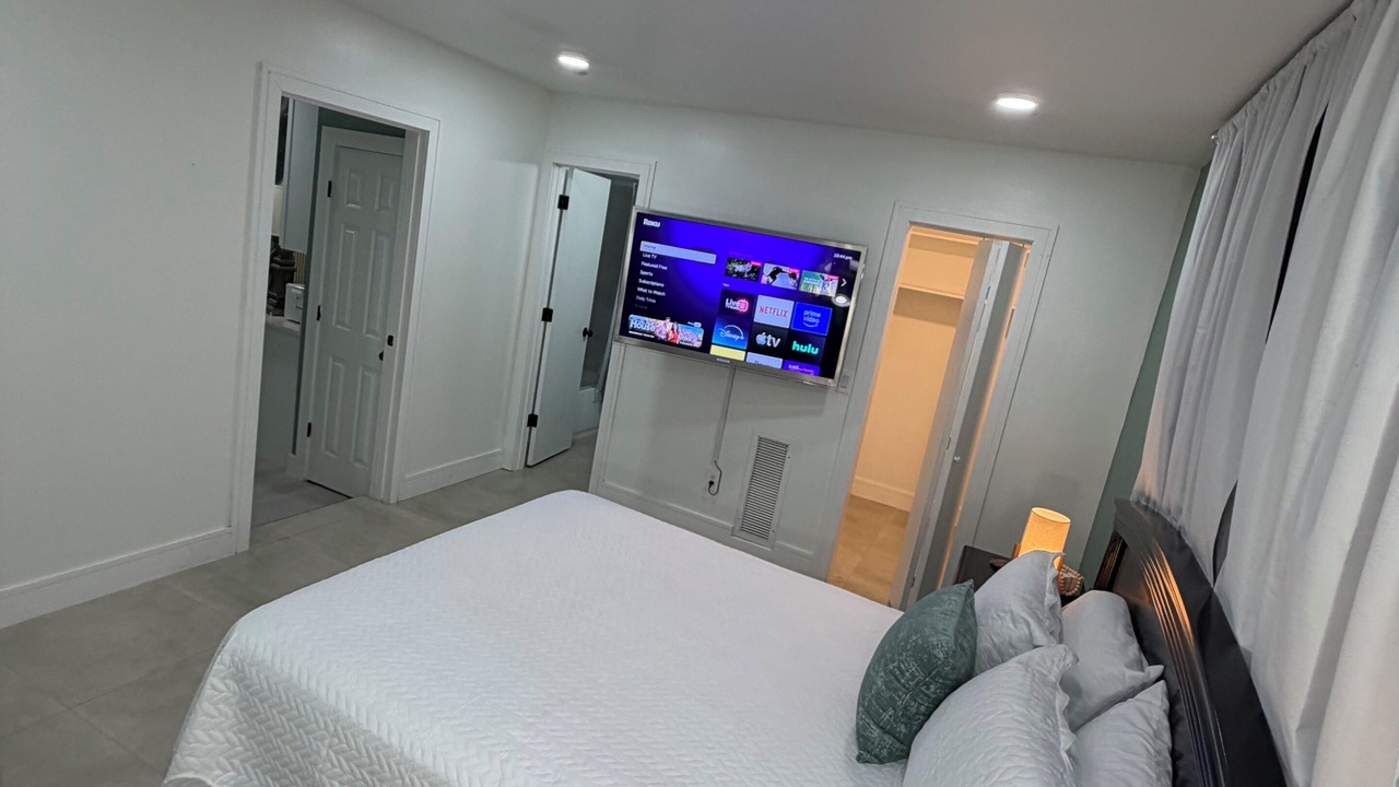 Photo of Bedroom in Lake Padgett Estates