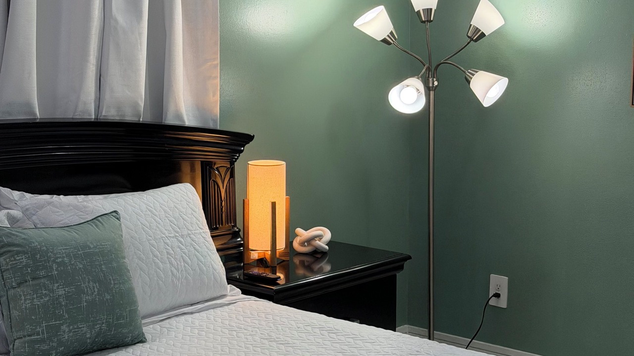 Photo of Bedroom in Lake Padgett Estates