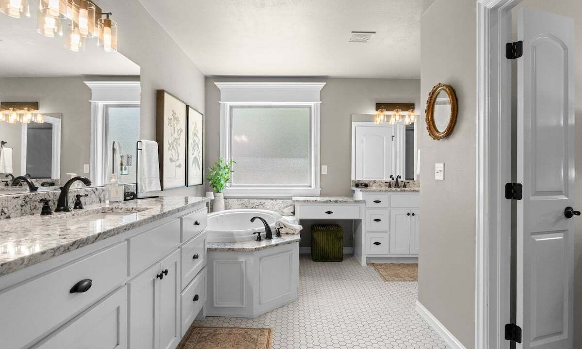 Photo of Bathroom in Broken Arrow