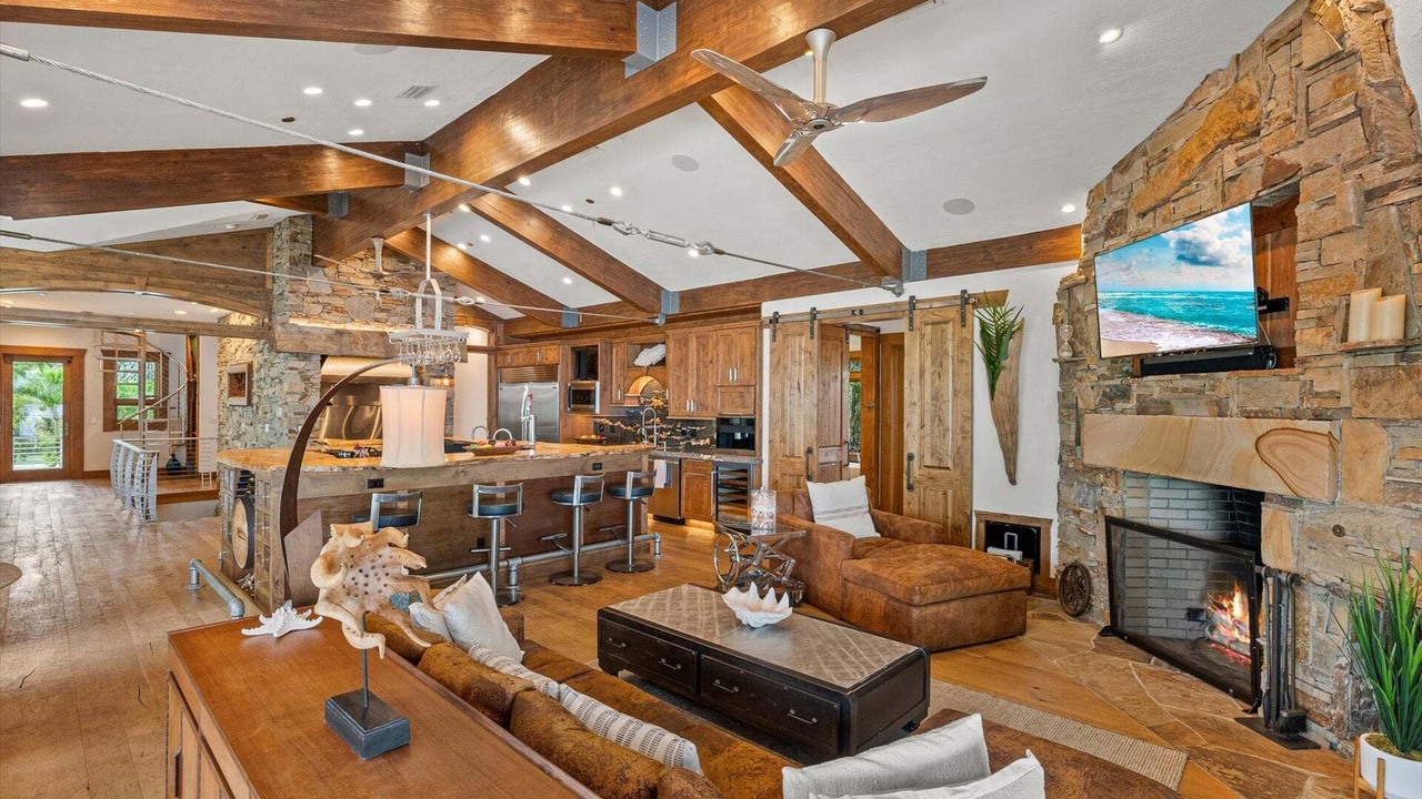 Photo of Livingroom in Whitney Beach