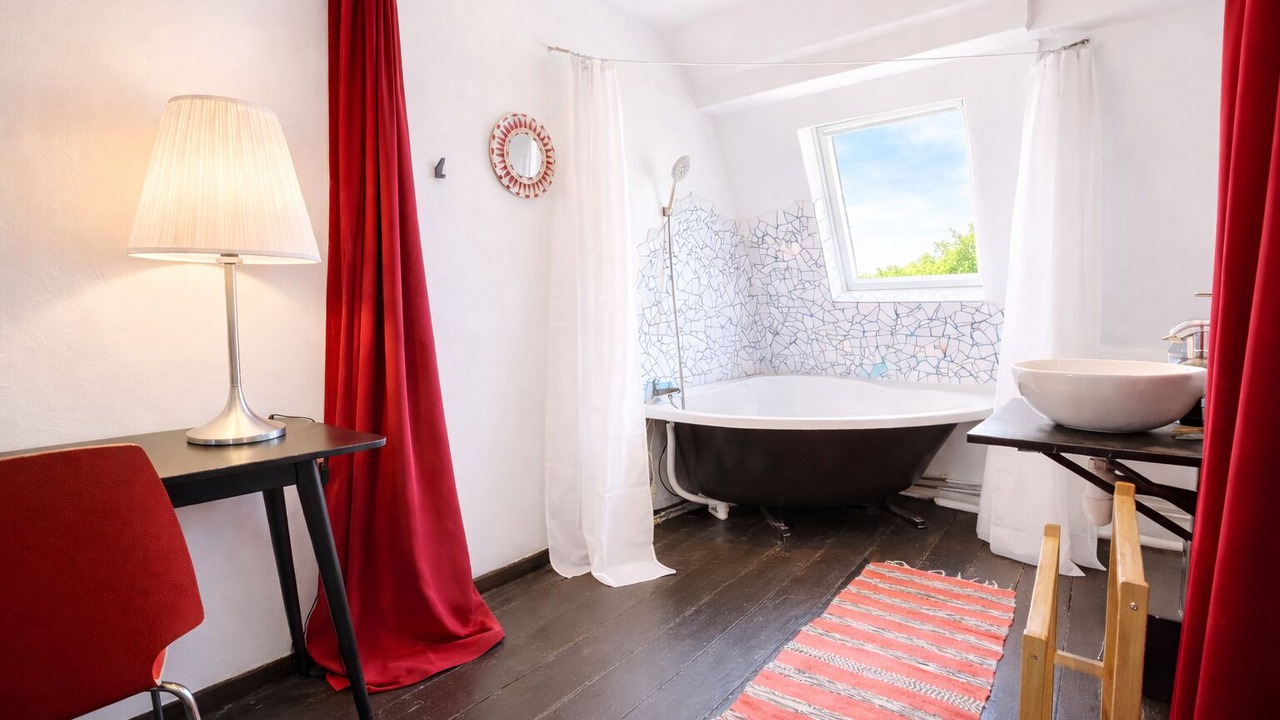 Photo of Bathroom in La Madeleine
