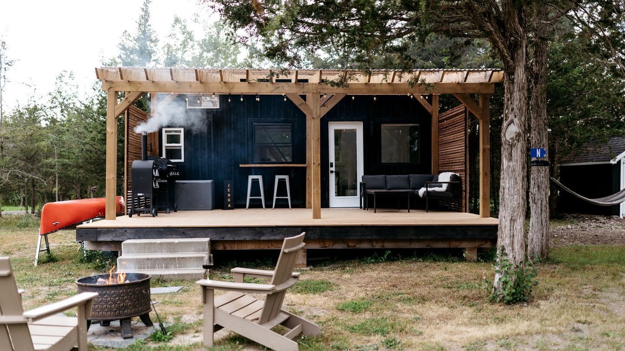 Photo of Patio Balcony in Tyendinaga Mohawk Territory