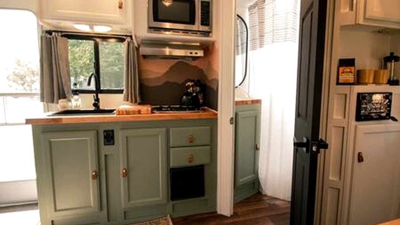 Photo of Kitchen in Tyendinaga Mohawk Territory