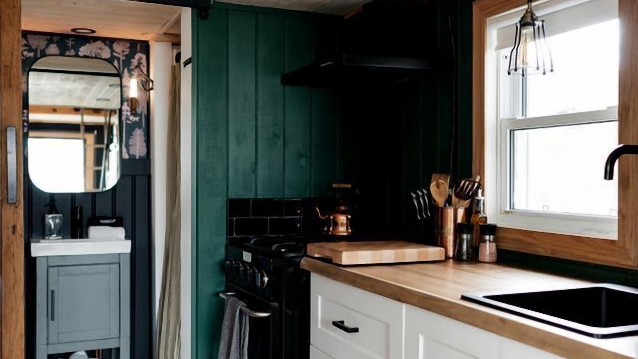 Photo of Kitchen in Tyendinaga Mohawk Territory