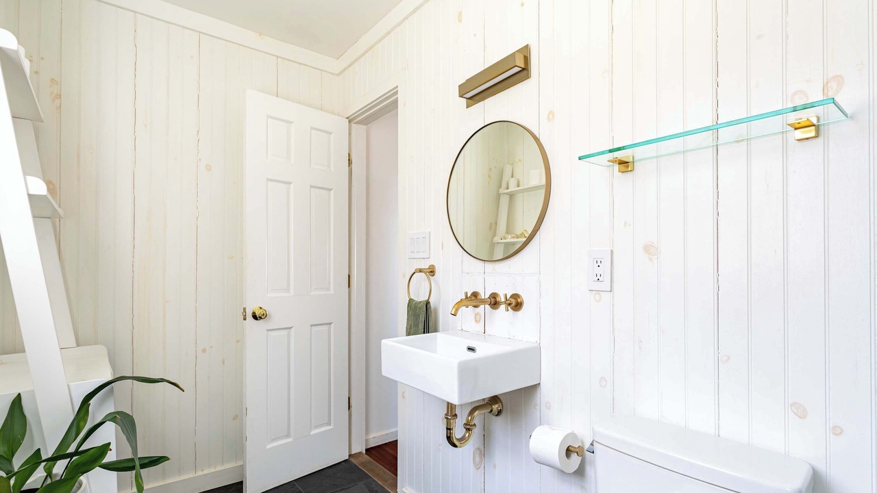 Photo of Bathroom in Town of Colchester