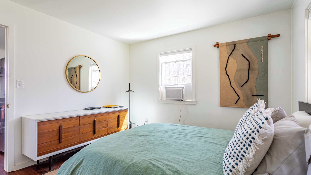 Photo of Bedroom in Town of Colchester