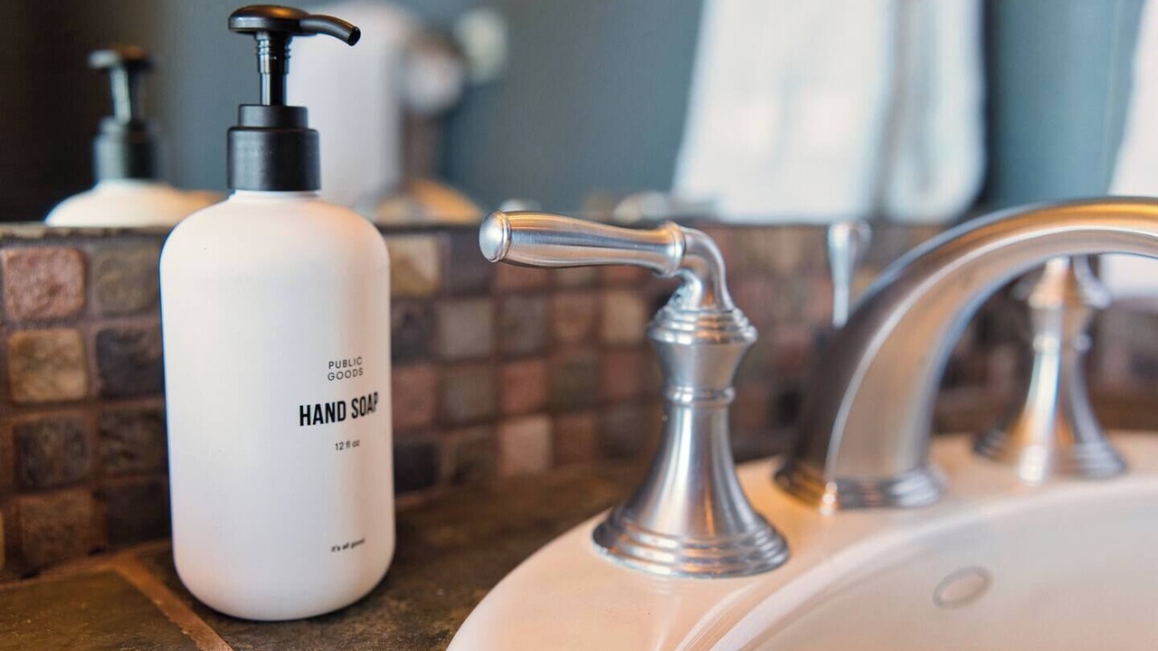 Photo of Bathroom in Emigrant