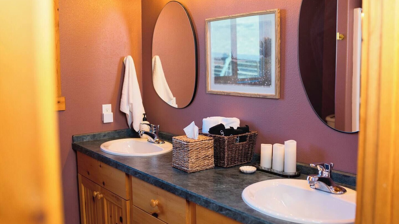 Photo of Bathroom in Emigrant