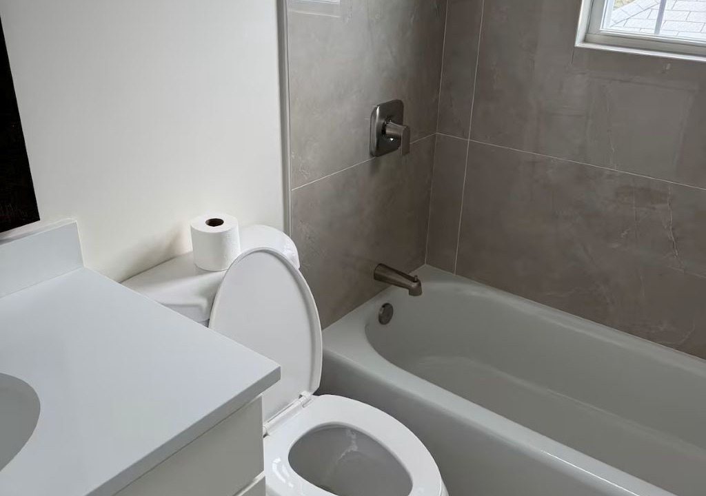 Photo of Bathroom in Keansburg