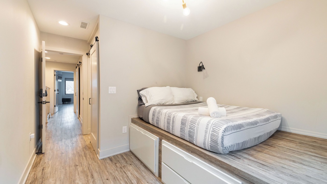 Photo of Bedroom in Burns Park