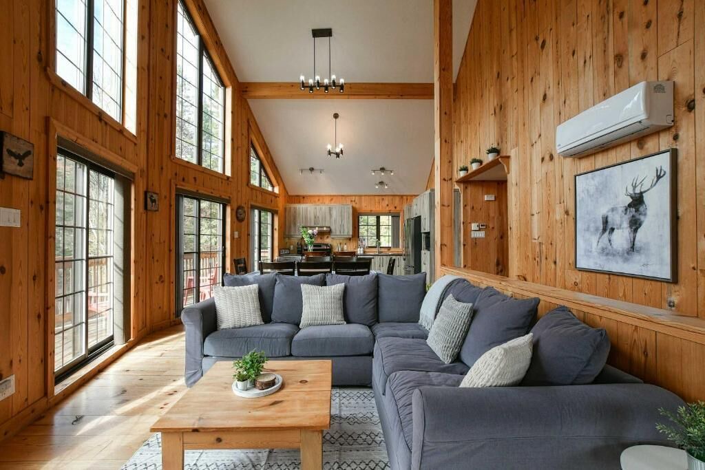 Photo of Livingroom in Wentworth-Nord