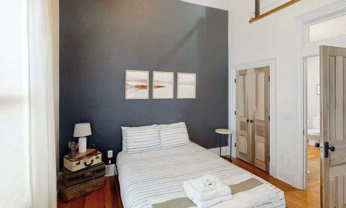 Photo of Bedroom in Lockeland Springs