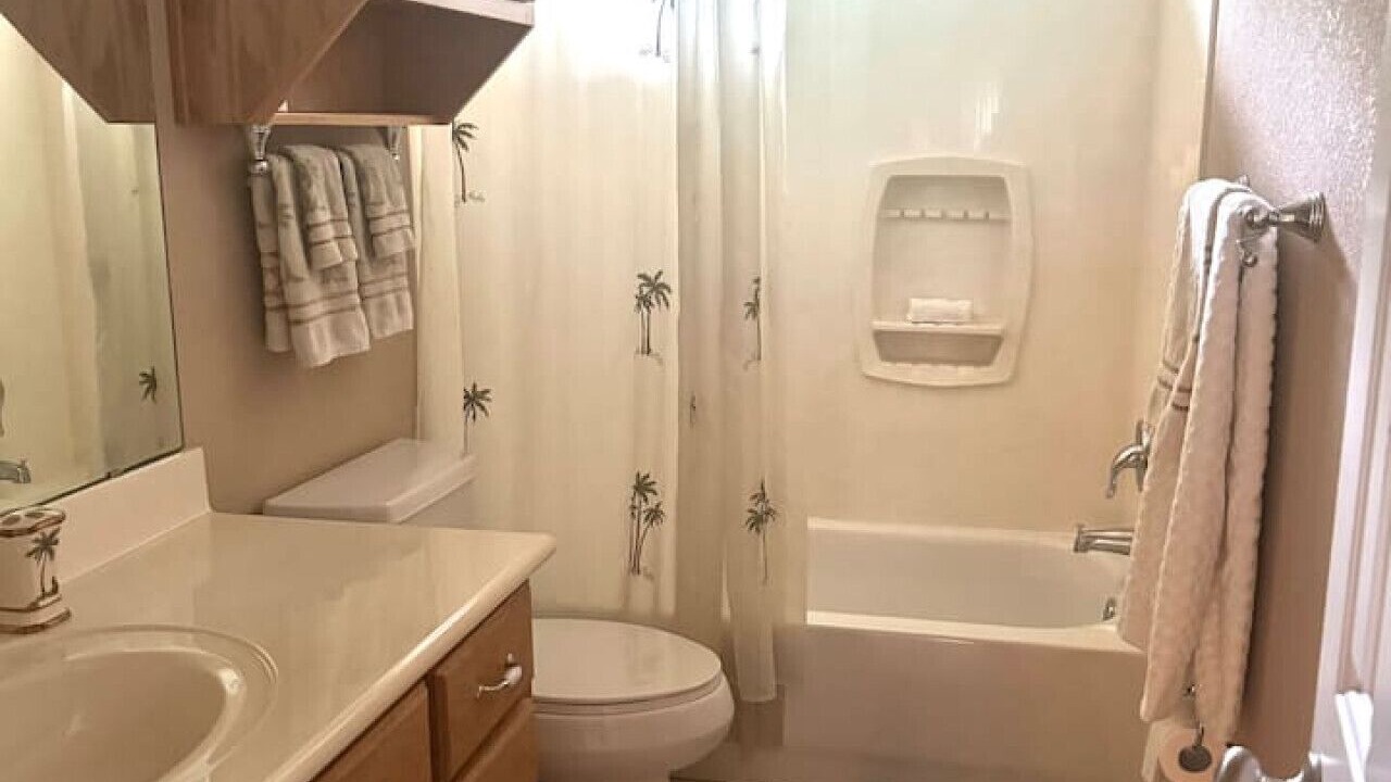 Photo of Bathroom in Cotton Gin